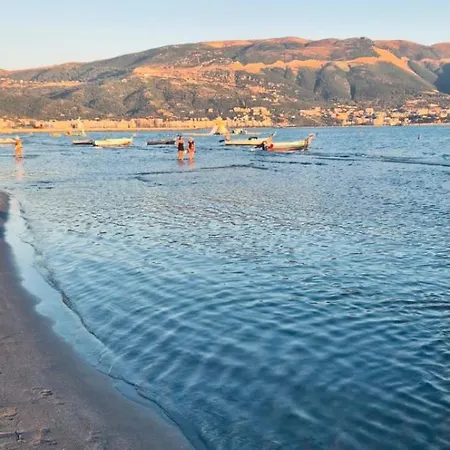 Sun & * Vlorë
